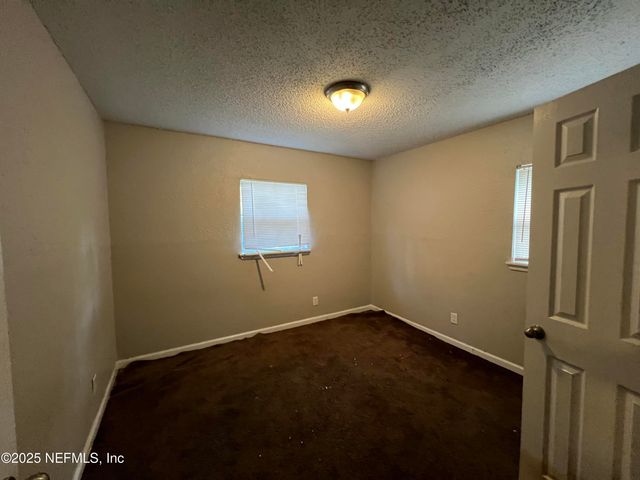 4130 LEONARD Circle W, Jacksonville, FL 32209