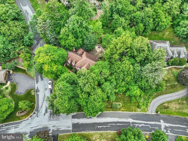 4701 ROCK LEDGE DR, Harrisburg, PA 17110