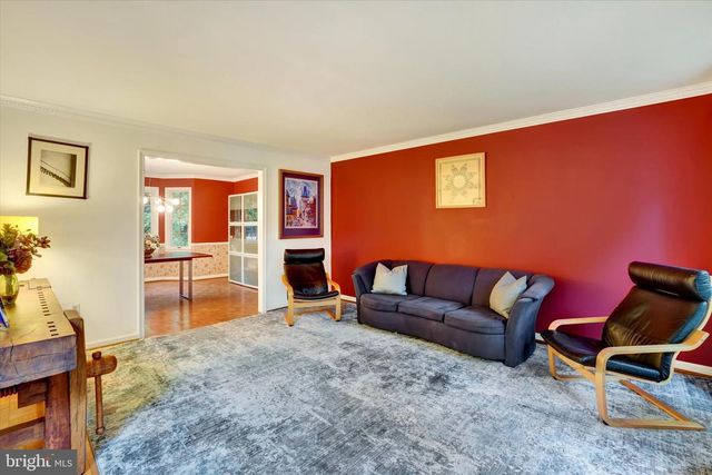 4701 ROCK LEDGE DR, Harrisburg, PA 17110