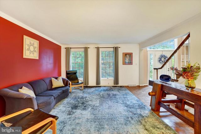 4701 ROCK LEDGE DR, Harrisburg, PA 17110