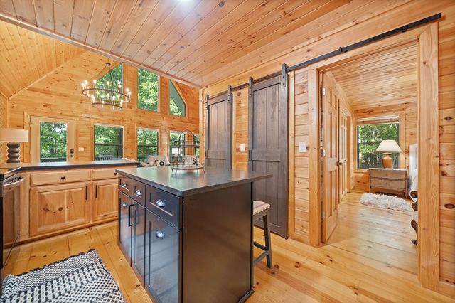 295 Vista Chalet Drive, Ellijay, GA 30540
