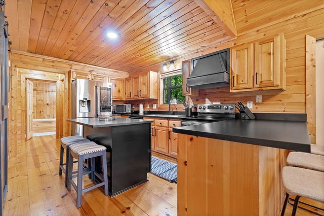 295 Vista Chalet Drive, Ellijay, GA 30540
