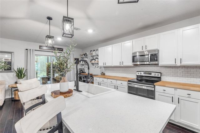 143 OLD MILL POND RD, Edgewater, FL 32141