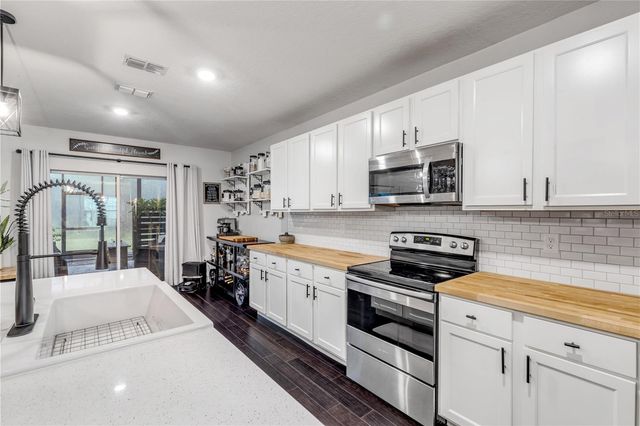 143 OLD MILL POND RD, Edgewater, FL 32141