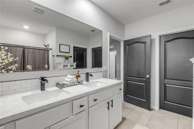 143 OLD MILL POND RD, Edgewater, FL 32141