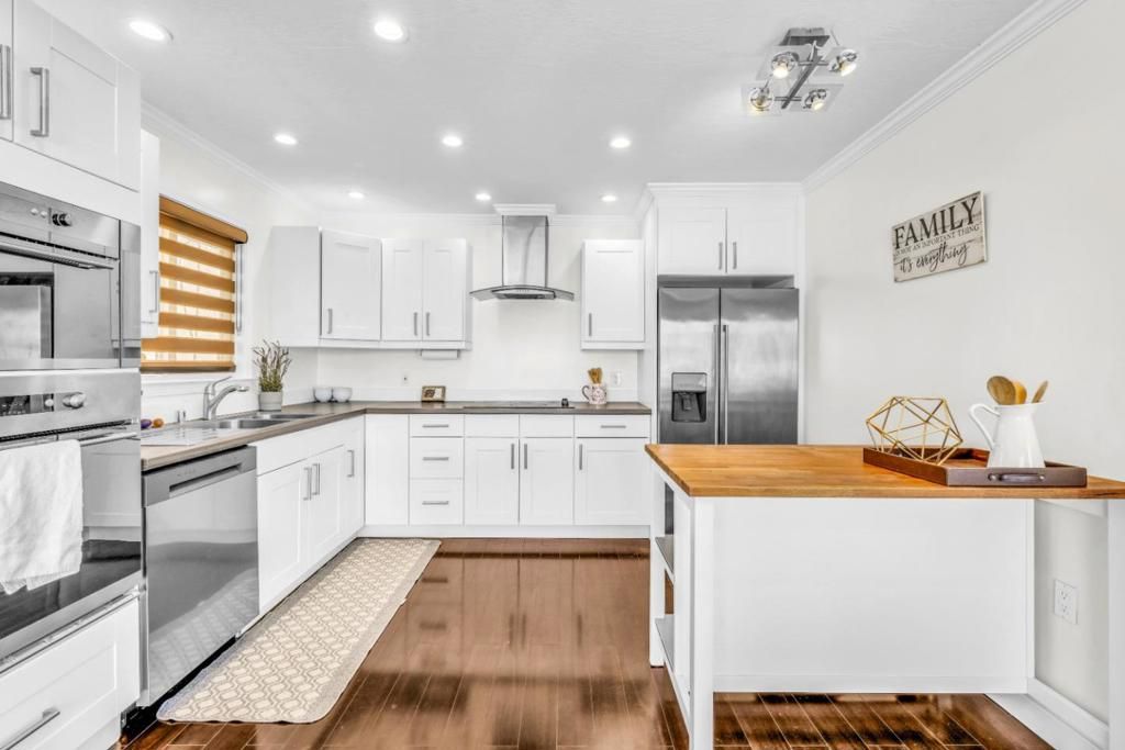 Image 13 of property listing at 377 El Dorado Drive, Daly City, CA 94015