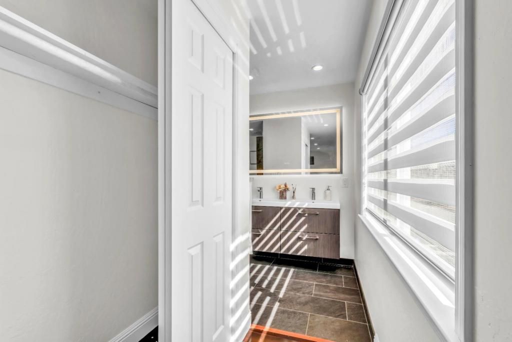Image 25 of property listing at 377 El Dorado Drive, Daly City, CA 94015