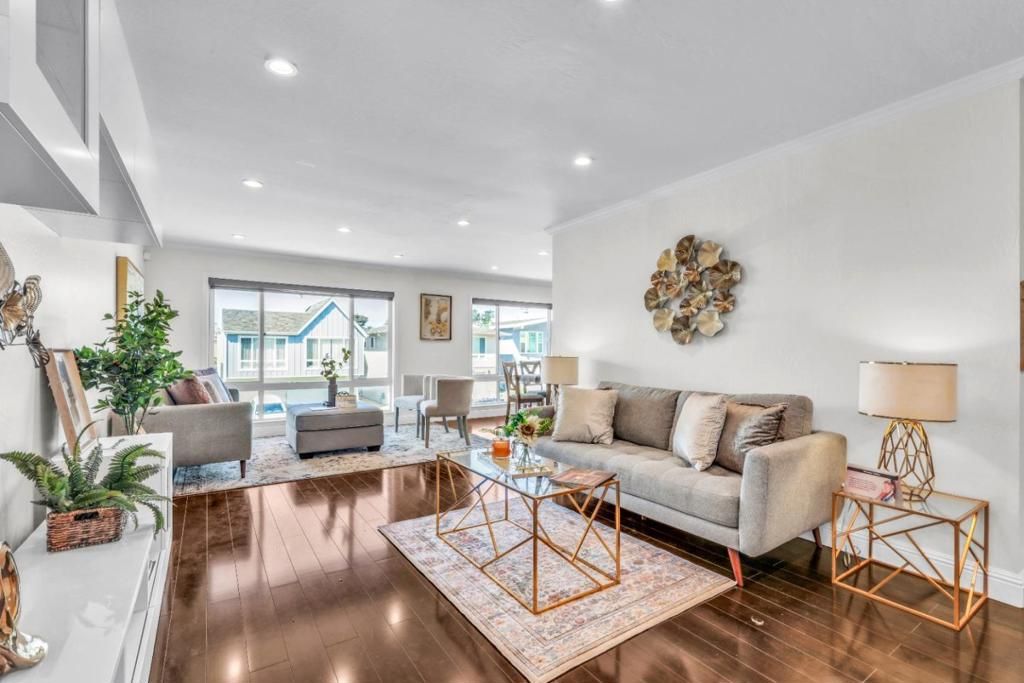 Image 3 of property listing at 377 El Dorado Drive, Daly City, CA 94015