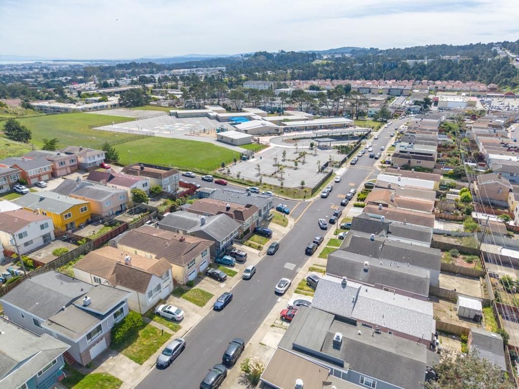 Image 61 of property listing at 377 El Dorado Drive, Daly City, CA 94015