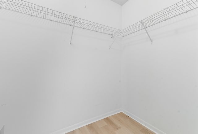 519 Woodcrest Drive, Mundelein, IL 60060