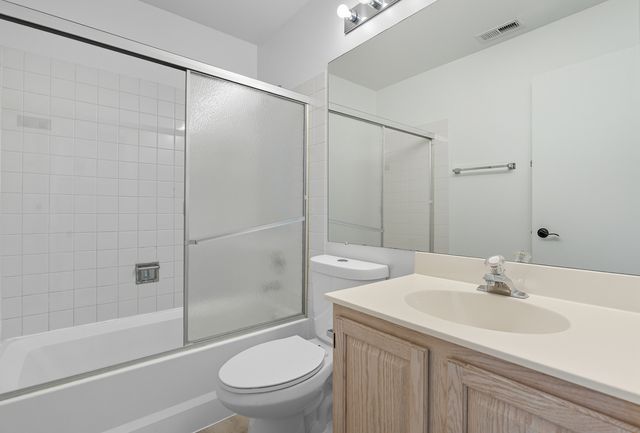 519 Woodcrest Drive, Mundelein, IL 60060