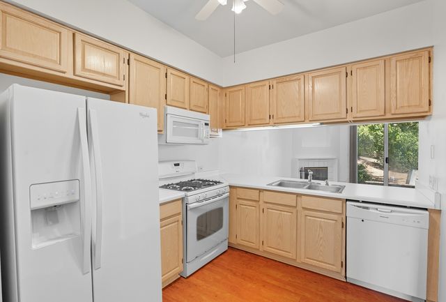 519 Woodcrest Drive, Mundelein, IL 60060