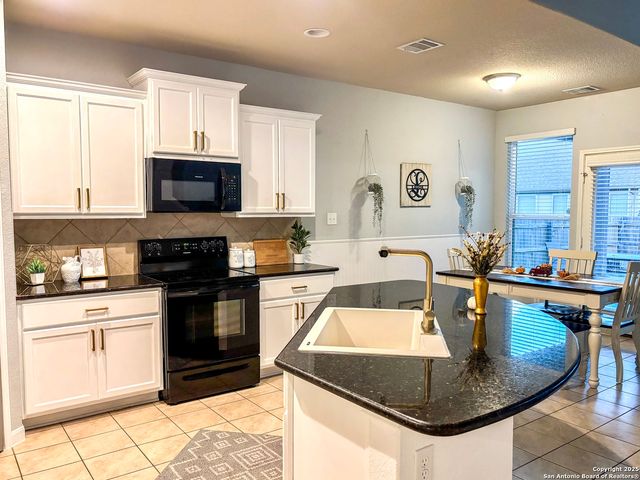 477 Centinela, New Braunfels, TX 78130