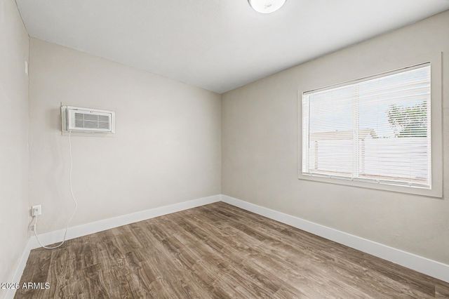 3131 W MARYLAND Avenue, Phoenix, AZ 85017