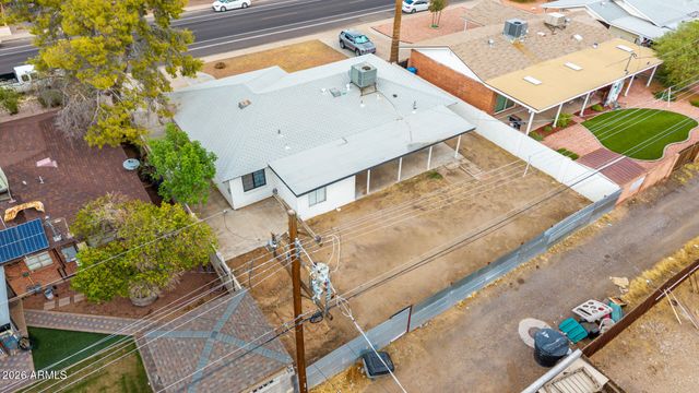 3131 W MARYLAND Avenue, Phoenix, AZ 85017