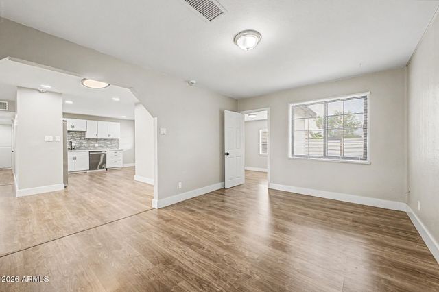 3131 W MARYLAND Avenue, Phoenix, AZ 85017