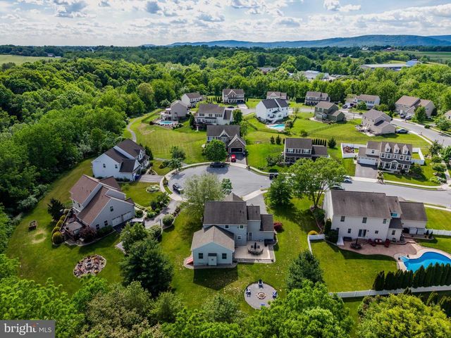 1805 BOXWOOD COVE, Palmyra, PA 17078