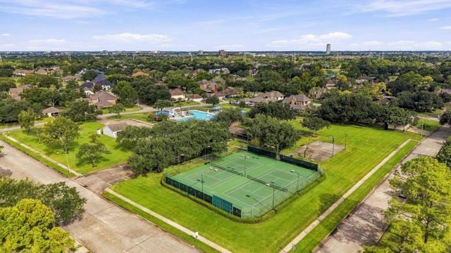 4310 Masters Drive, League City, TX 77573