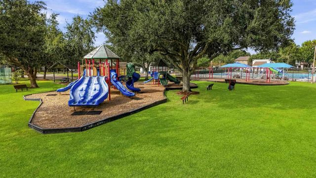 4310 Masters Drive, League City, TX 77573