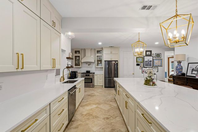 4310 Masters Drive, League City, TX 77573