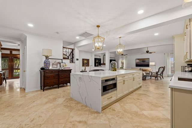 4310 Masters Drive, League City, TX 77573