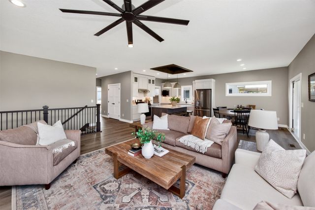 3308 SE Bannister Drive, Ankeny, IA 50021