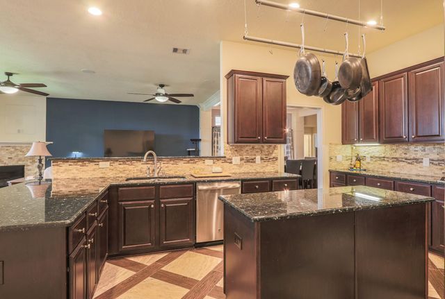 2109 Verde Valley Drive, League City, TX 77573