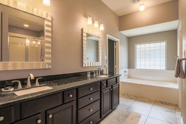 2109 Verde Valley Drive, League City, TX 77573