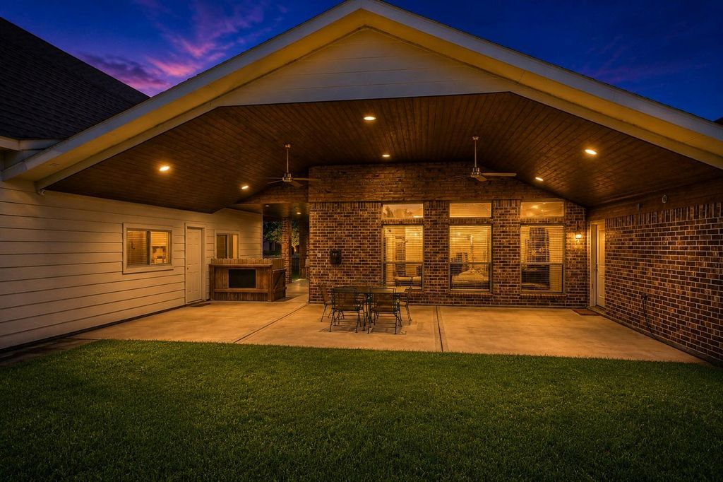 2109 Verde Valley Drive, League City, TX 77573