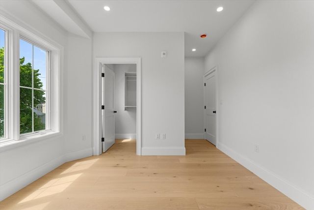 84 Baxter 3, Boston, MA 02127