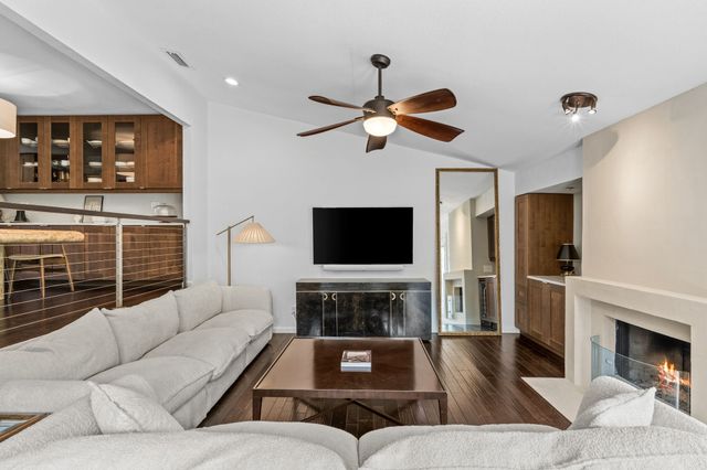6124 Summer Creek Circle, Dallas, TX 75231