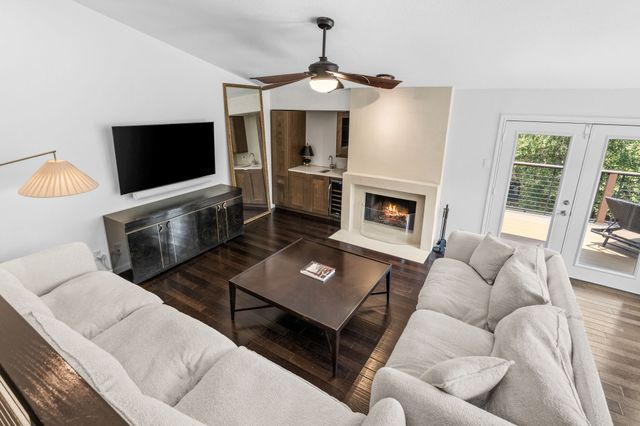 6124 Summer Creek Circle, Dallas, TX 75231