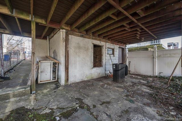 249 Quincy Avenue, Bronx, NY 10465