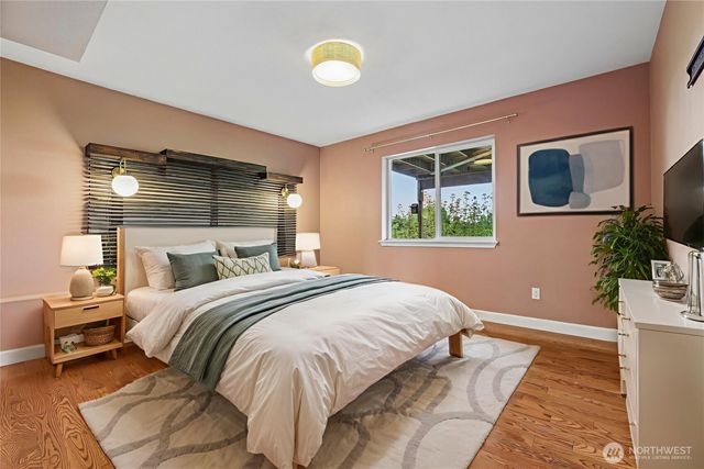 709 22nd Street SW, Puyallup, WA 98371