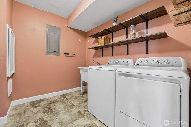 709 22nd Street SW, Puyallup, WA 98371