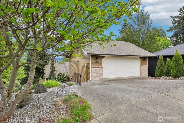 709 22nd Street SW, Puyallup, WA 98371