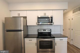 492 ROXBOROUGH AVE #102, Philadelphia, PA 19128
