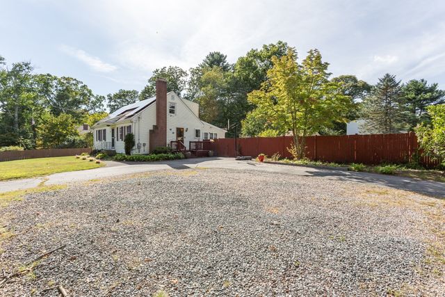 359 Pike Ave, Attleboro, MA 02703
