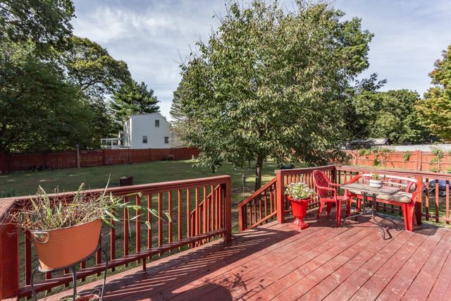 359 Pike Ave, Attleboro, MA 02703