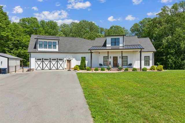 1930 Williams Rd, Lafayette, TN 37083