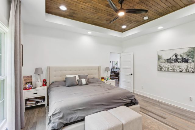 1930 Williams Rd, Lafayette, TN 37083