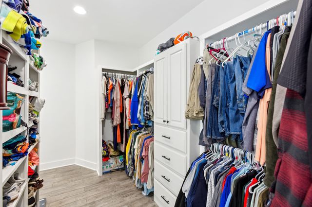 1930 Williams Rd, Lafayette, TN 37083