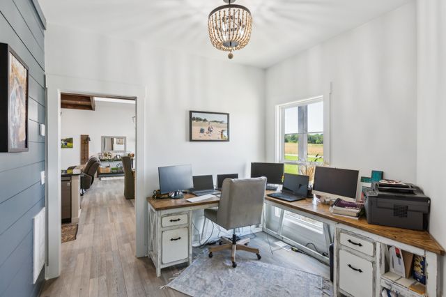 1930 Williams Rd, Lafayette, TN 37083