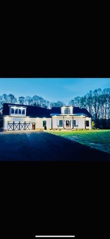 1930 Williams Rd, Lafayette, TN 37083