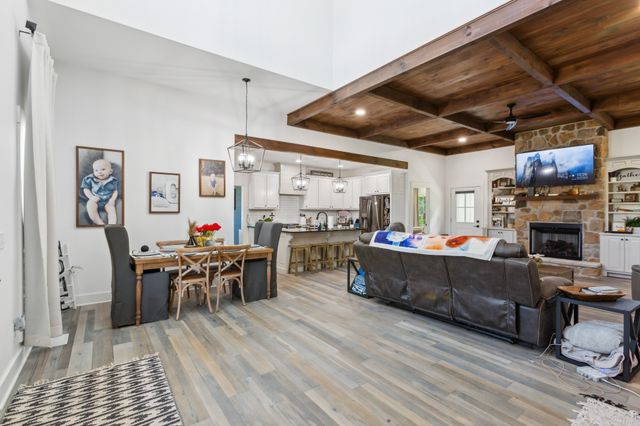 1930 Williams Rd, Lafayette, TN 37083