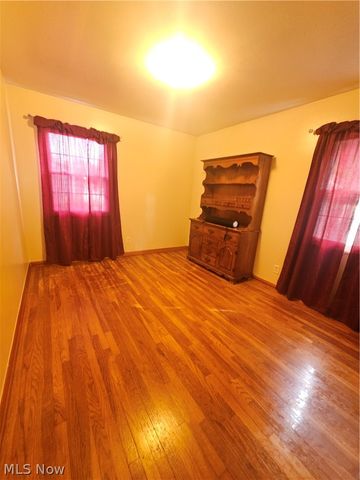 2177 Green Ridge Drive, Wickliffe, OH 44092