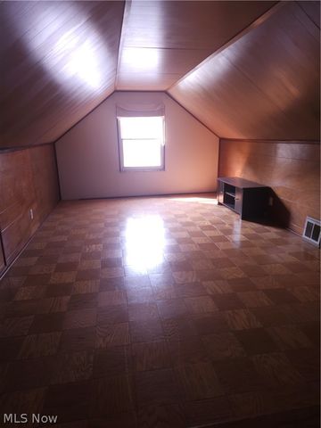 2177 Green Ridge Drive, Wickliffe, OH 44092