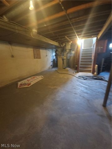 2177 Green Ridge Drive, Wickliffe, OH 44092