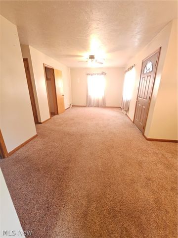 2177 Green Ridge Drive, Wickliffe, OH 44092