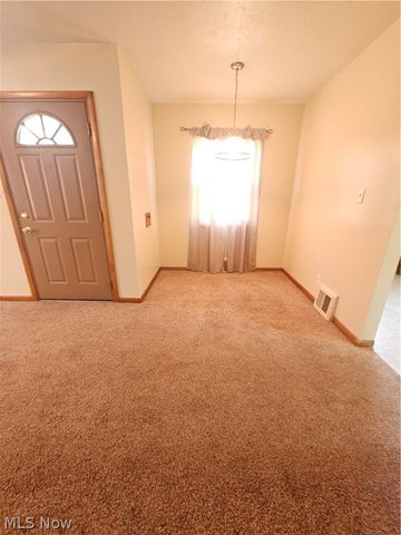 2177 Green Ridge Drive, Wickliffe, OH 44092